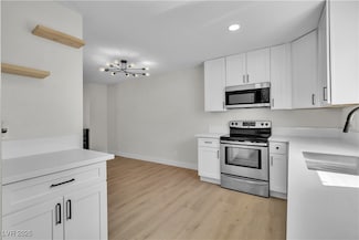 163 Greenbriar Townhouse Way, Las Vegas, NV 89121