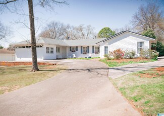 2208 Rosewood Dr, Vestavia, AL 35216
