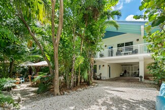 142 Fontaine Dr, Tavernier, FL 33070
