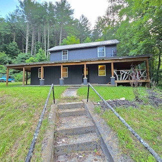 2638 Fishers View Rd, Shawsville, VA 24162