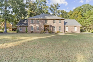 7705 Royal Harbour Cir, Ooltewah, TN 37363
