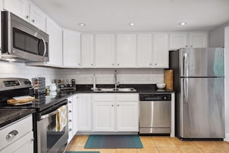 110 1st Ave NE Unit F1403, Minneapolis, MN 55413