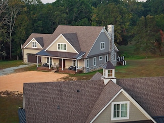 450 Lowe Branch Rd, Centerville, TN 37033