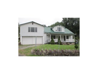 809 Park Ave NE, Norton, VA 24273