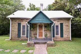 111 Poplar St, Randleman, NC 27317
