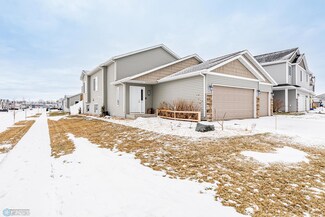 5916 58th Ave S, Fargo, ND 58104