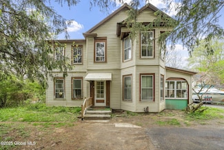 553 Sacandaga Rd, Schenectady, NY 12302