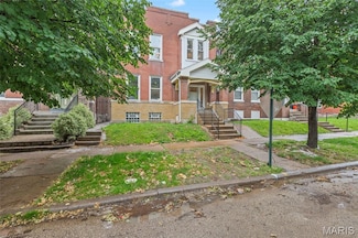 3647 Pennsylvania Ave, Saint Louis, MO 63118