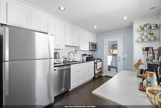 340 Marsan Dr, Carlstadt, NJ 07072