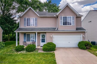 1122 Oxford Cir, Akron, OH 44312