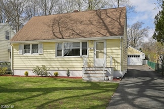 9 Wells Ct, Bloomfield, NJ 07003