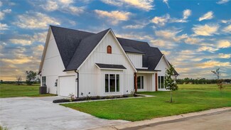 5118 Fox Trot Ln, Caddo Mills, TX 75135