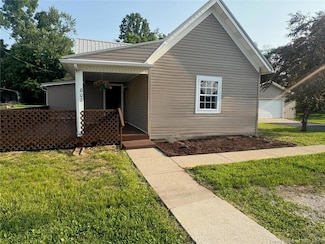 802 Bristol St, Salem, IN 47167