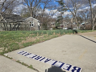 401 N Bellaire Ave, Kansas City, MO 64123