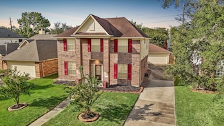 17906 Camden Oaks Ln, Richmond, TX 77407