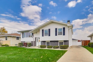 1707 Valley Ct, Schererville, IN 46375