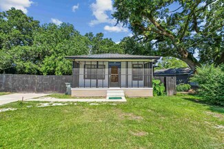 15 Clyde St, Pensacola, FL 32503