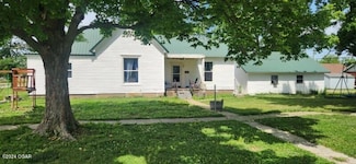 246 E 14th St, Baxter Springs, KS 66713