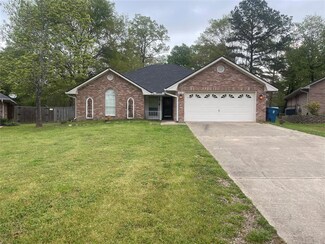 5001 Beechwood Hills Dr, Shreveport, LA 71107