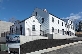 1090 New York Ave Unit 104, Huntington Station, NY 11746