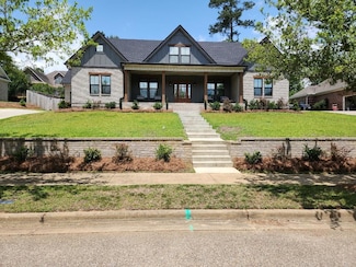 512 Gladstone Way, Dothan, AL 36305