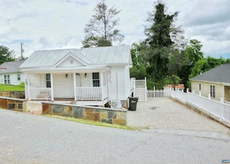 107 W Gay St, Staunton, VA 24401
