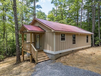 207 Seneca Rd, Murphy, NC 28906