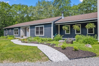 148 Stagecoach Rd, Woolwich, ME 04579