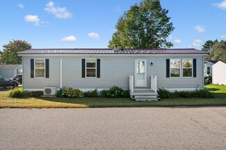 6 Columbia Dr, Newmarket, NH 03857