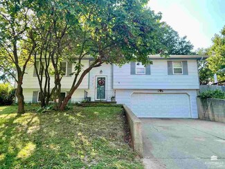 829 Allison Ave, Manhattan, KS 66502