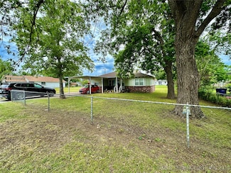 4819 S Waco Ave, Tulsa, OK 74107