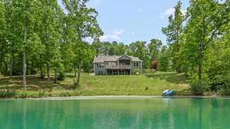 5560 Sillivan Dr, Fulton, MO 65251
