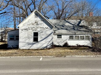 204 S 1st St, Houston, MO 65483