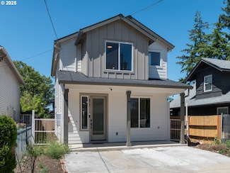 817 NE 94th Ave, Portland, OR 97220