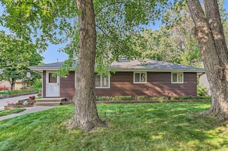 10208 100th Ave N, Maple Grove, MN 55369