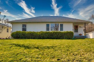 1624 10th St NW, Cedar Rapids, IA 52405