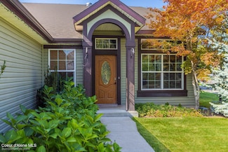 6639 N Goshawk Ln, Coeur D Alene, ID 83815