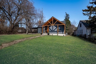 667 Longview Dr, Lexington, KY 40503