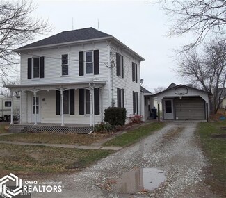 130 E Des Moines St, Birmingham, IA 52535