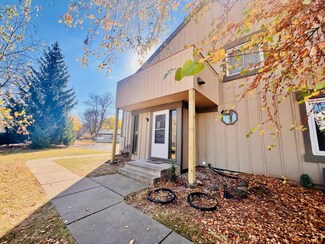 4844 Grenwich Way N, Saint Paul, MN 55128