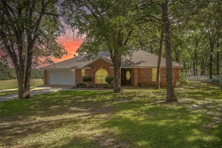 7376 Comer Ln, Weatherford, TX 76085