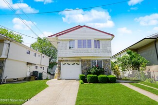 116 Slater Blvd, Staten Island, NY 10305