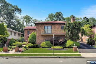 109 Wilson St, Nutley, NJ 07110