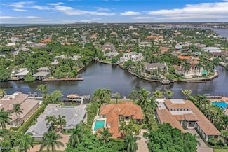 655 Galleon Dr, Naples, FL 34102