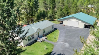 4047 Pine View Way, Springdale, WA 99173