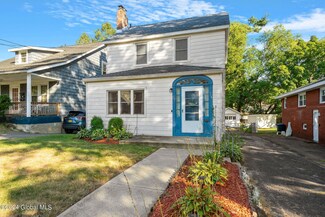35 Clermont St, Albany, NY 12203