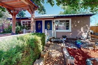 2418 Matthew Ave NW, Albuquerque, NM 87104