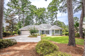 162 Dataw Dr, Saint Helena Island, SC 29920