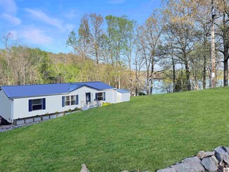 410 Shore Dr, Cadiz, KY 42211