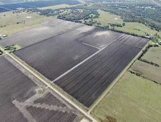 1010 County Road 23, Damon, TX 77430